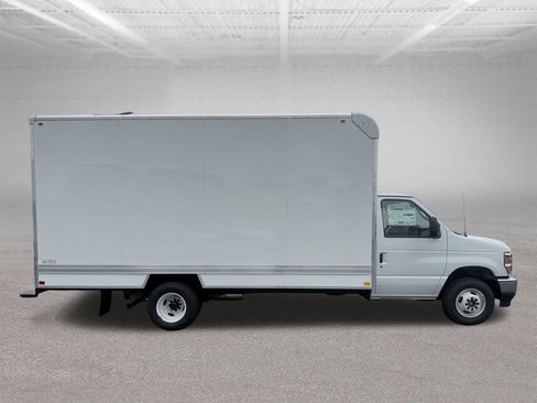 New 2027 Ford E-450 and Econoline 450 Super Duty w/ Power Equipment Group RWD image 2