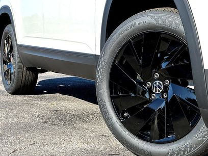 New 2026 Volkswagen Atlas SE