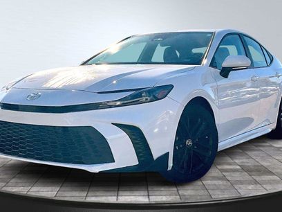 Used 2025 Toyota Camry SE