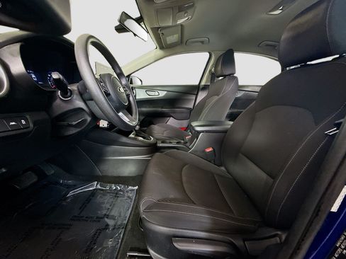 Used 2021 Kia Forte LXS FWD image 21