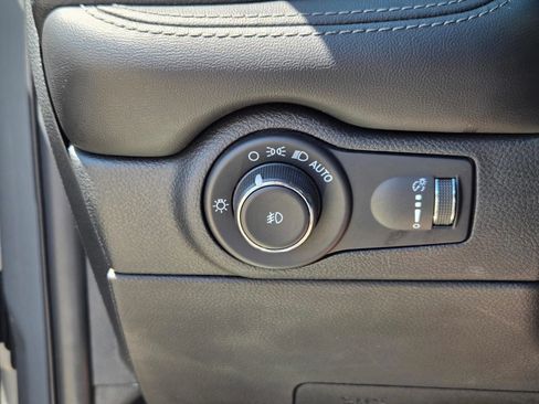 Used 2022 Dodge Durango GT RWD image 17