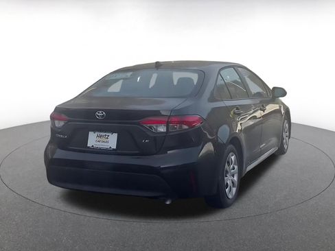 Used 2025 Toyota Corolla LE image 15