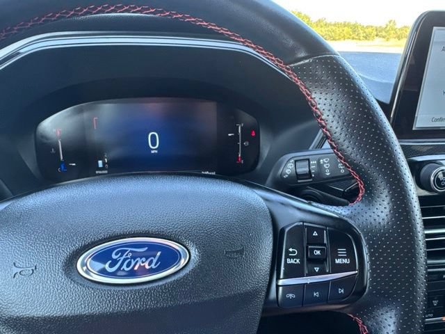 Used 2025 Ford Escape ST-Line AWD/4WD image 12
