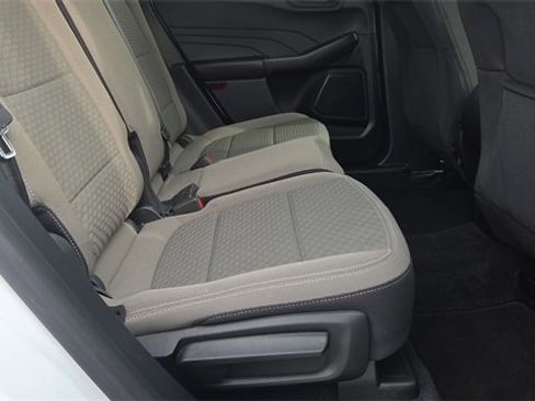 Used 2022 Ford Escape SE image 13