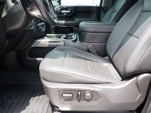 Used 2021 Chevrolet Silverado 3500 LTZ w/ LTZ Plus Package image 16