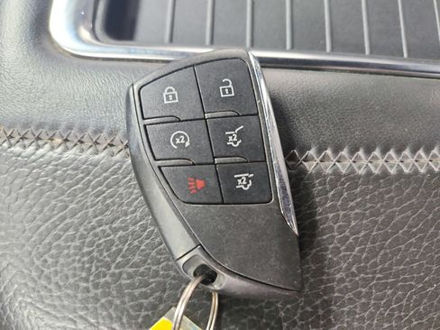 Used 2023 GMC Yukon XL Denali RWD image 38