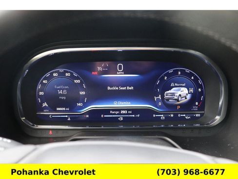 Certified 2024 Chevrolet Suburban Z71 w/ Luxury Package AWD/4WD image 9