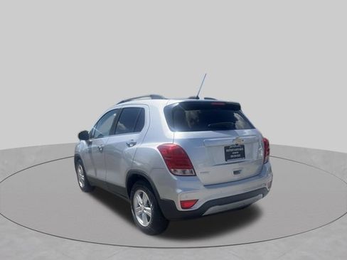 Used 2017 Chevrolet Trax LT w/ Driver Confidence Package FWD image 4