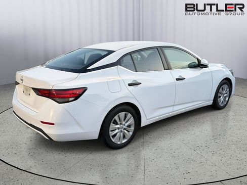 Used 2024 Nissan Sentra S FWD image 8