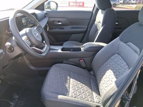 New 2026 Nissan Kicks SV w/ SV Premium Package FWD image 23
