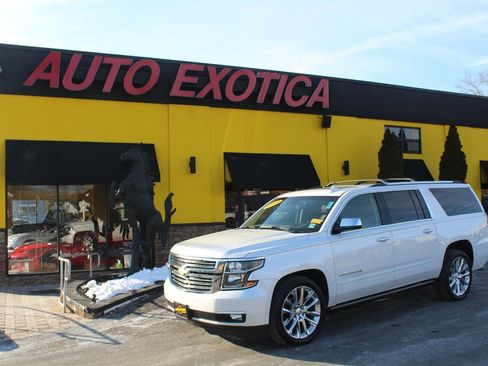 Used 2019 Chevrolet Suburban Premier w/ Premier Plus Edition image 1