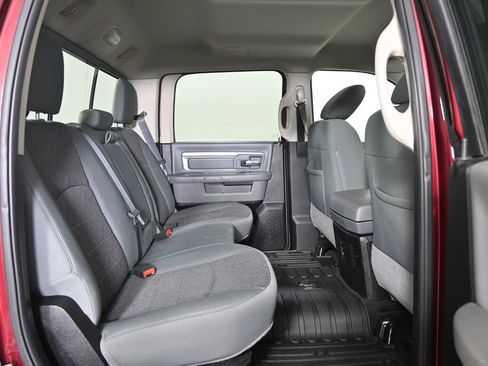 Used 2018 RAM 1500 Big Horn AWD/4WD image 17