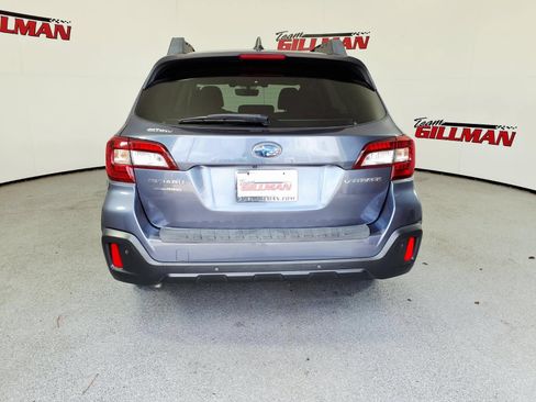 Used 2018 Subaru Outback 2.5i Limited AWD/4WD image 9