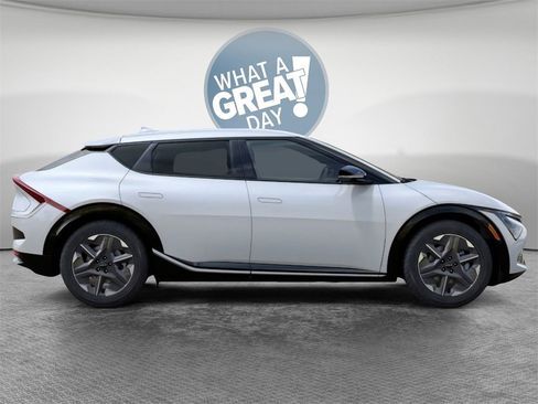 New 2025 Kia EV6 Light image 7