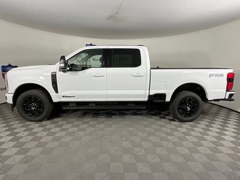 New 2026 Ford F250 Lariat w/ Black Appearance Package image 6