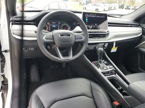 New 2026 Jeep Compass Limited image 6