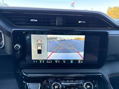 Used 2023 GMC Sierra 1500 AT4 w/ AT4 Premium Package image 27