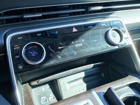 Used 2024 Genesis GV80 2.5T image 14