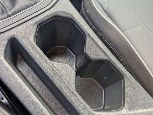 Used 2025 Volkswagen Jetta Sport image 19