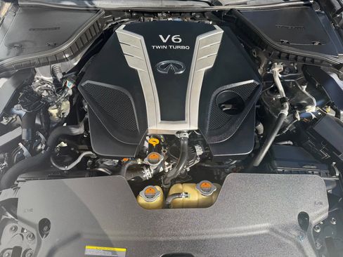 Used 2018 INFINITI Q50 Luxe w/ Essential Package (3.0T Luxe) image 18
