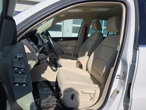 Used 2012 Volkswagen Tiguan S AWD/4WD image 11