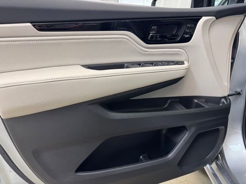 New 2026 Honda Odyssey Elite image 8
