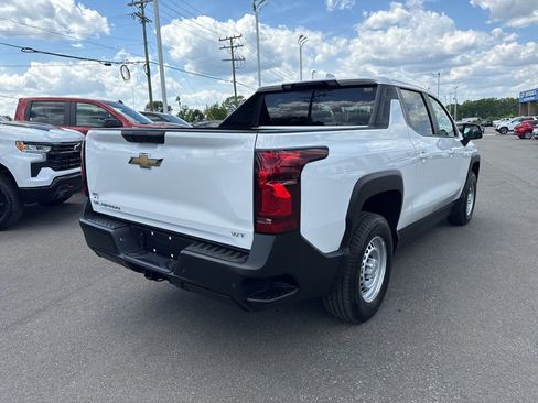 Used 2024 Chevrolet Silverado EV W/T image 5