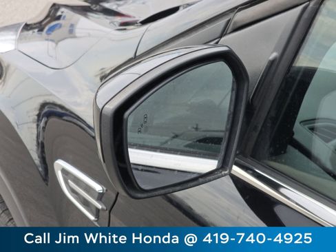 Used 2019 Ford Escape SEL image 17