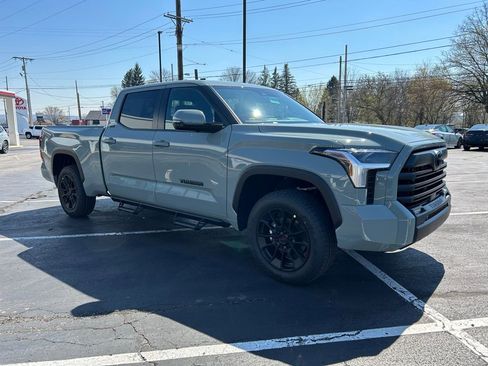 New 2026 Toyota Tundra SR5 AWD/4WD image 3