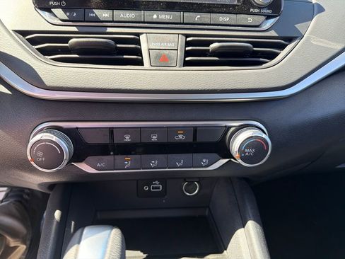 Used 2022 Nissan Altima 2.5 S image 22