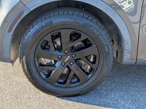 Used 2022 Kia Sorento S image 10