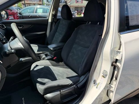 Used 2016 Nissan Rogue S AWD/4WD image 8