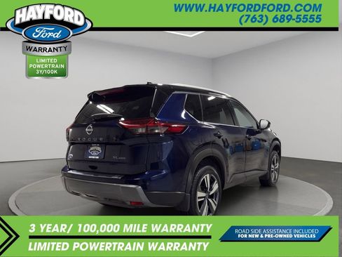 Used 2025 Nissan Rogue SL w/ Tech Package AWD/4WD image 3