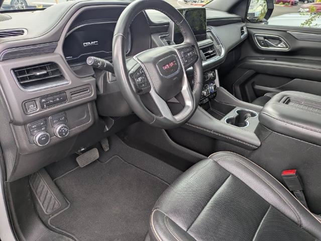 Used 2023 GMC Yukon XL SLT AWD/4WD image 12