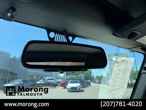 Used 2015 Jeep Wrangler Sport w/ Quick Order Package 24S AWD/4WD image 32