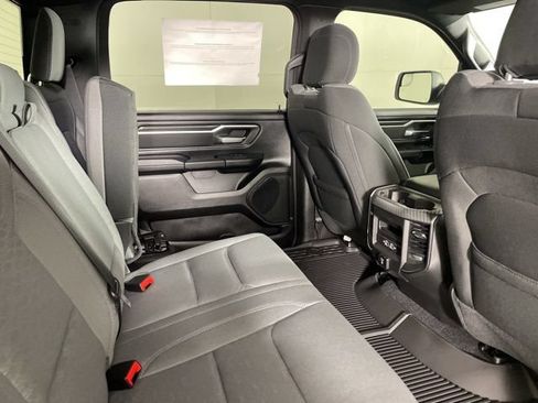 New 2025 RAM 1500 Big Horn AWD/4WD image 17