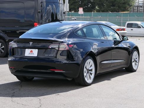 Used 2022 Tesla Model 3 Long Range image 4