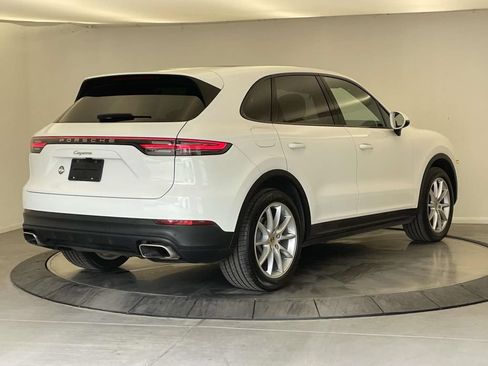Certified 2023 Porsche Cayenne AWD/4WD image 7