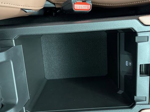 New 2026 Mitsubishi Outlander SEL image 11