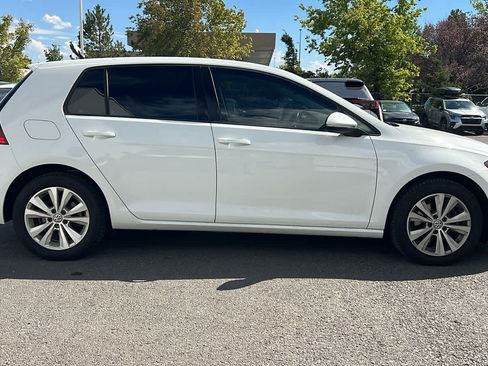 Used 2019 Volkswagen Golf SE FWD image 4