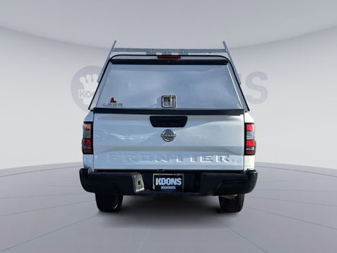 Used 2022 Nissan Frontier S image 5