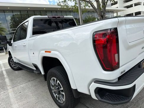 Used 2022 GMC Sierra 2500 AT4 w/ AT4 Preferred Package AWD/4WD image 6