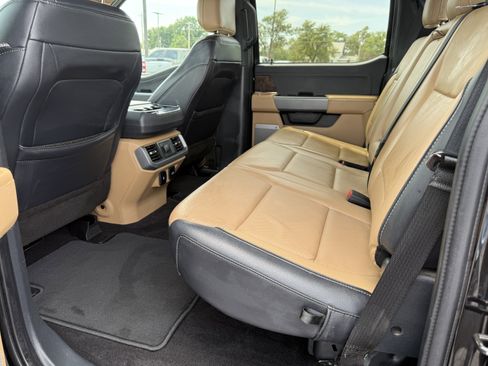 Used 2021 Ford F150 Lariat image 8