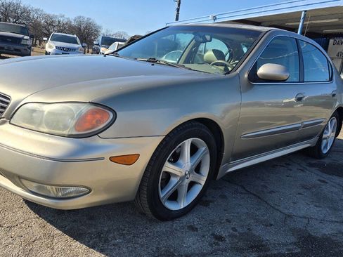 Used 2002 INFINITI I35 image 1