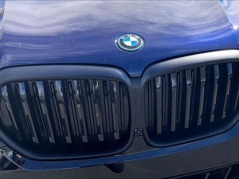 Used 2024 BMW X5 xDrive50e w/ Executive Package image 33