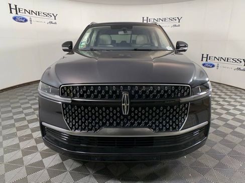 New 2025 Lincoln Navigator Reserve image 11