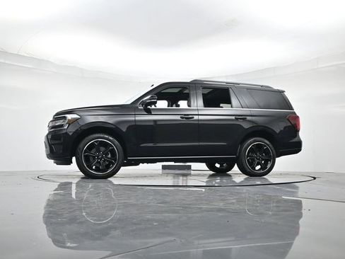 Certified 2024 Ford Expedition Limited image 38