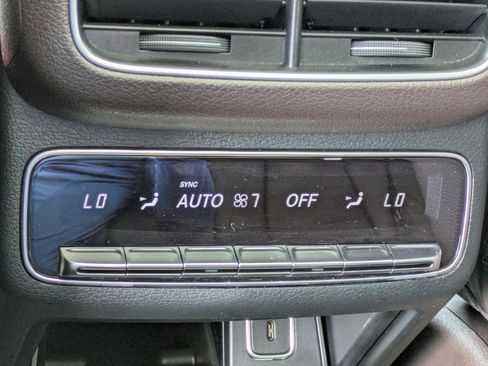 Used 2023 Mercedes-Benz GLE 350 image 16