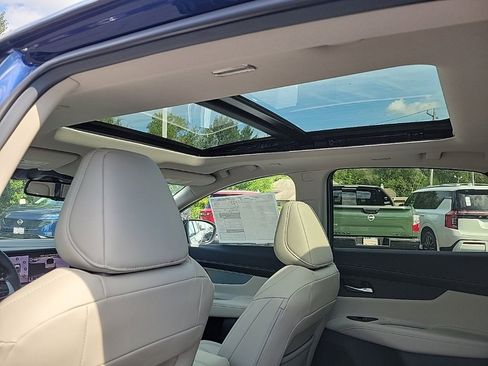 Used 2025 Nissan Murano SL w/ Cargo Package image 11