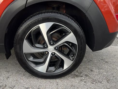 Used 2016 Hyundai Tucson Limited w/ Option Group 03 AWD/4WD image 14